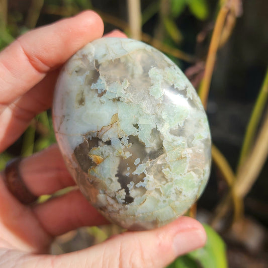 Green Flower Agate Palm Stone