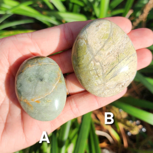 Green Quartz Palm Stones