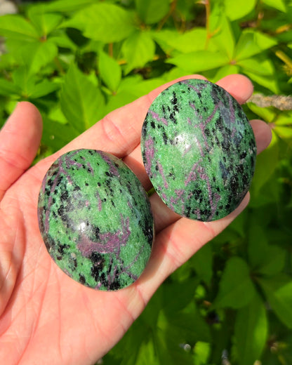 Ruby in Zoisite Palm Stone UV Reactive