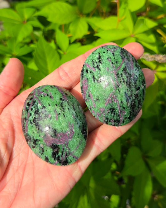 Ruby in Zoisite Palm Stone UV Reactive