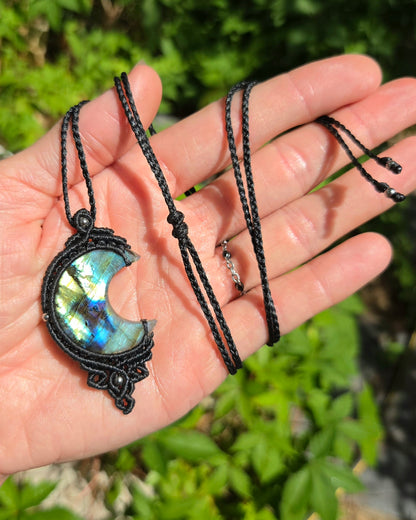 Labradorite Moon Macrame Necklace