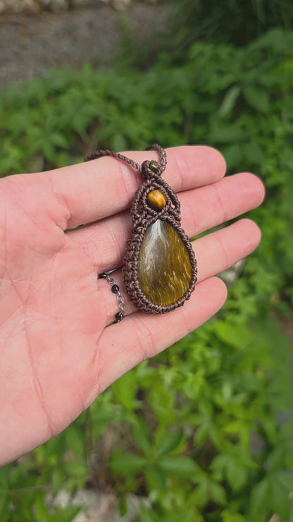 Tiger Eye Teardrop Macrame Necklace